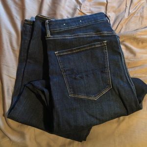 American Eagle Curvy Jeans